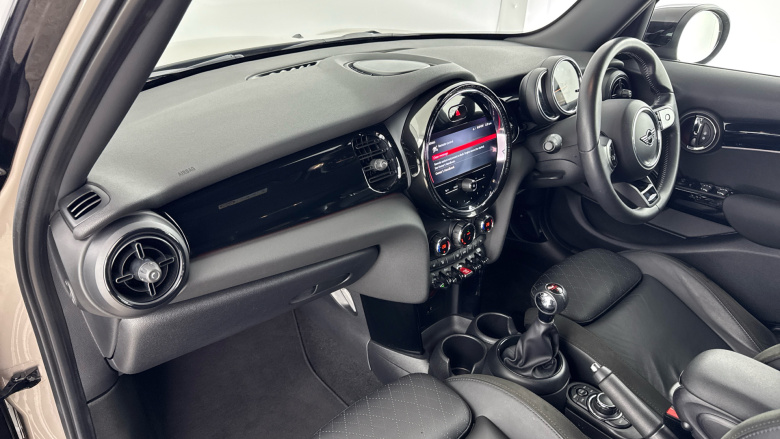 MINI Hatchback 1.5 Cooper Sport 5dr Auto Petrol Hatchback